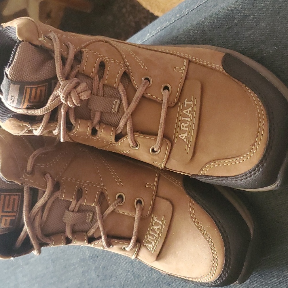 Ariat Hiking Boots, 6.5, womens